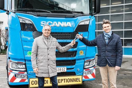 Horst Felbermayr, CEO Felbermayr Transport- und Hebetechnik GmbH & Co KG en Manfred Streit, directeur Scania Österreich